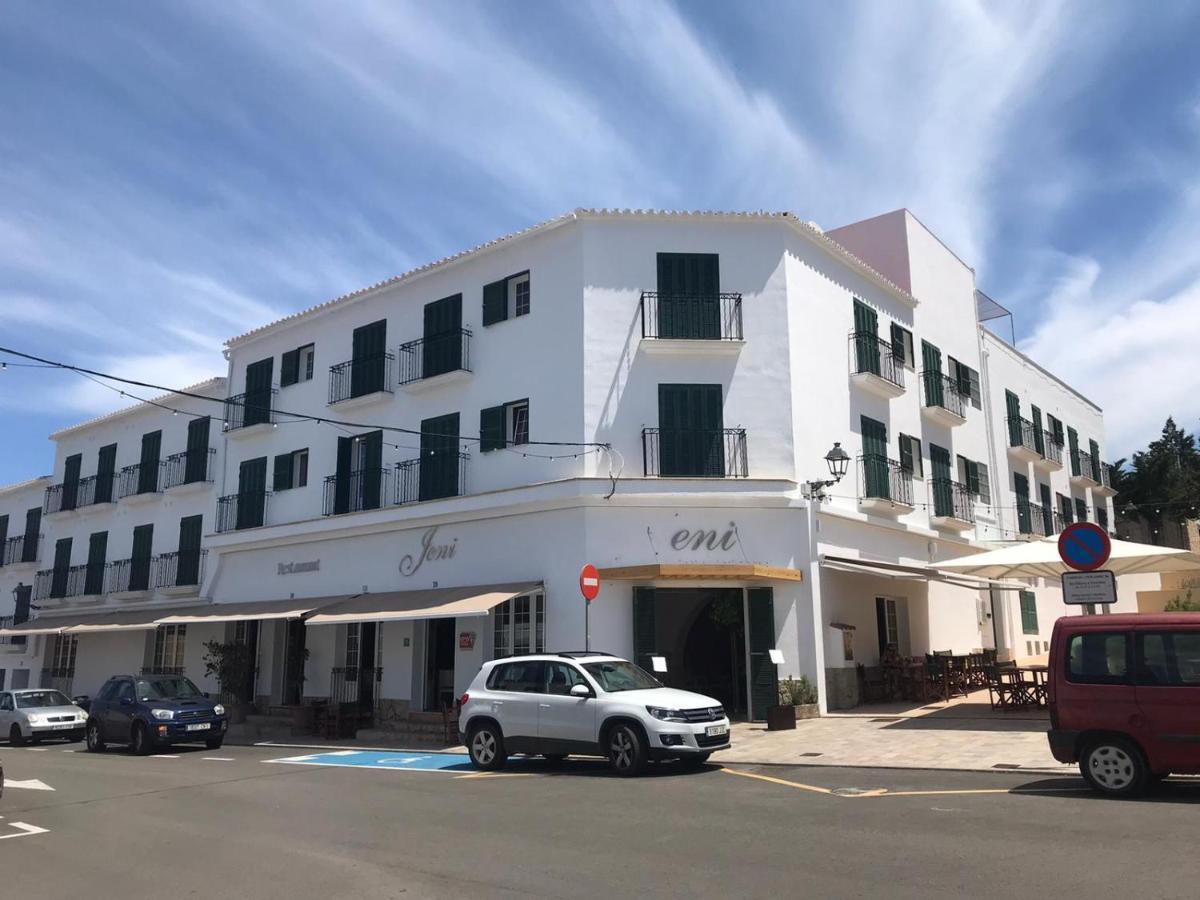 Hotel Jeni & Restaurant Es Mercadal Exterior photo